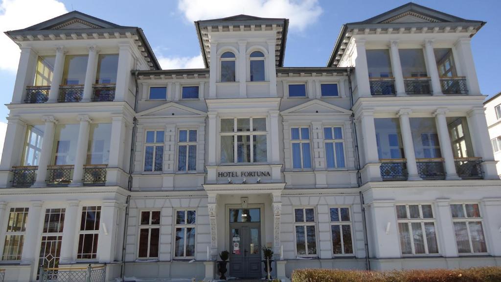 Hotel Fortuna Heringsdorf  Bagian luar foto